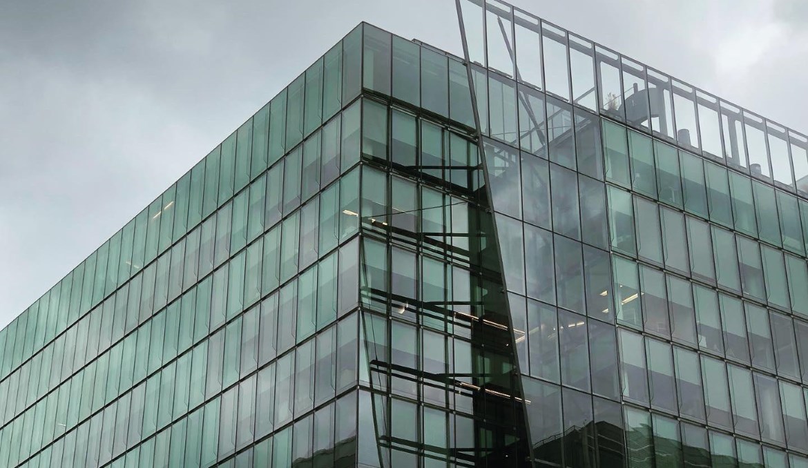 نما شیشه ای کرتین وال