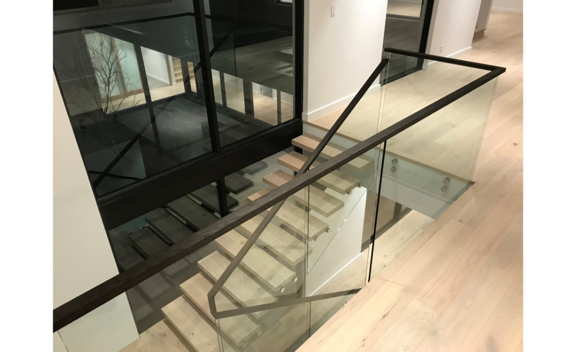 هندریل شیشه‌ ای دفنی یا توکار