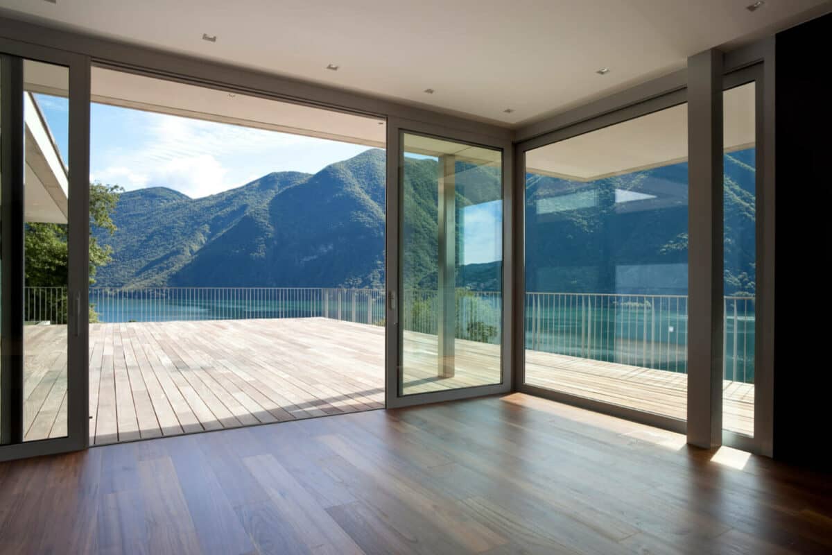 مشخصات پنجره آلومینیومی لیفت اند اسلاید