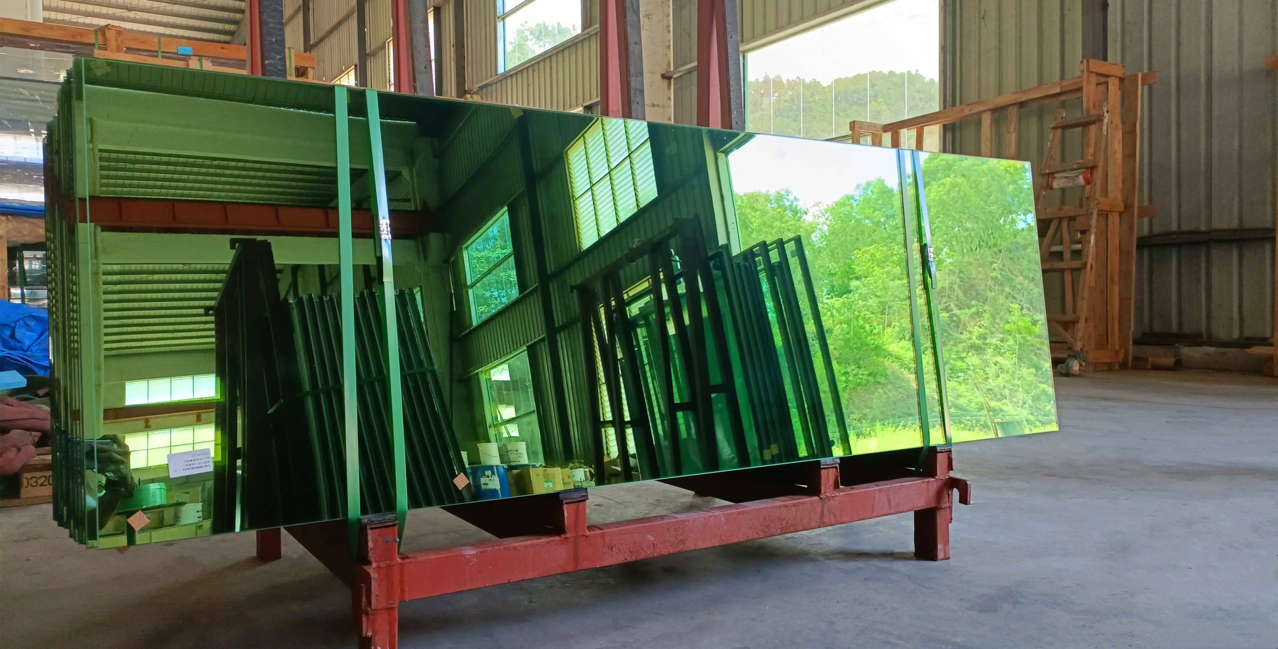 رنگ سبز نقره ای شیشه پنجره دوجداره